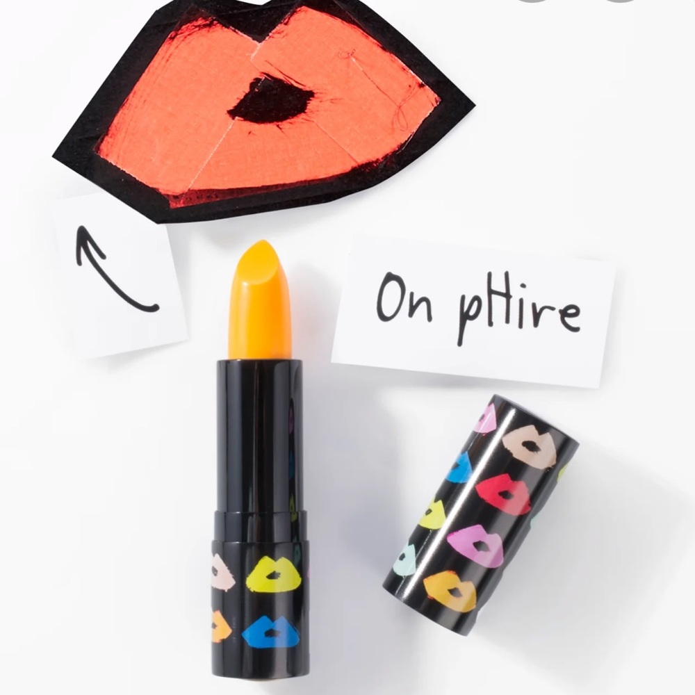 NEW Flirt Color Changing Lipstick - On pHire